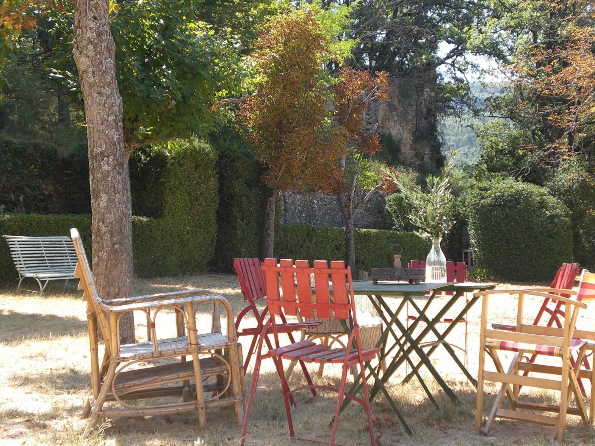 Chateau De Peyrolles Apt Kültér fotó